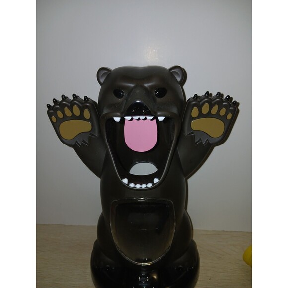 Sharper Image Hungry Bear Target Shooting Game With Box Launcher & 8 Foam Balls - Picture 12 of 16